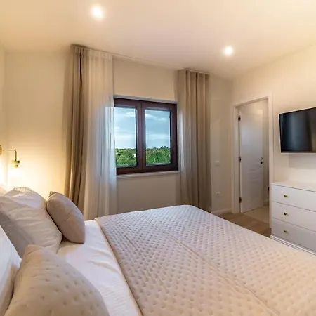 Lere By Istrialux Villa